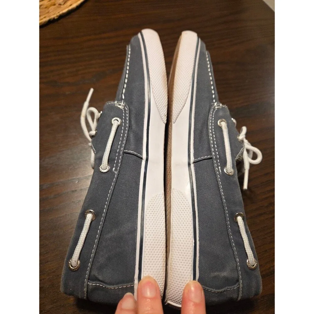 Sperry refined casual